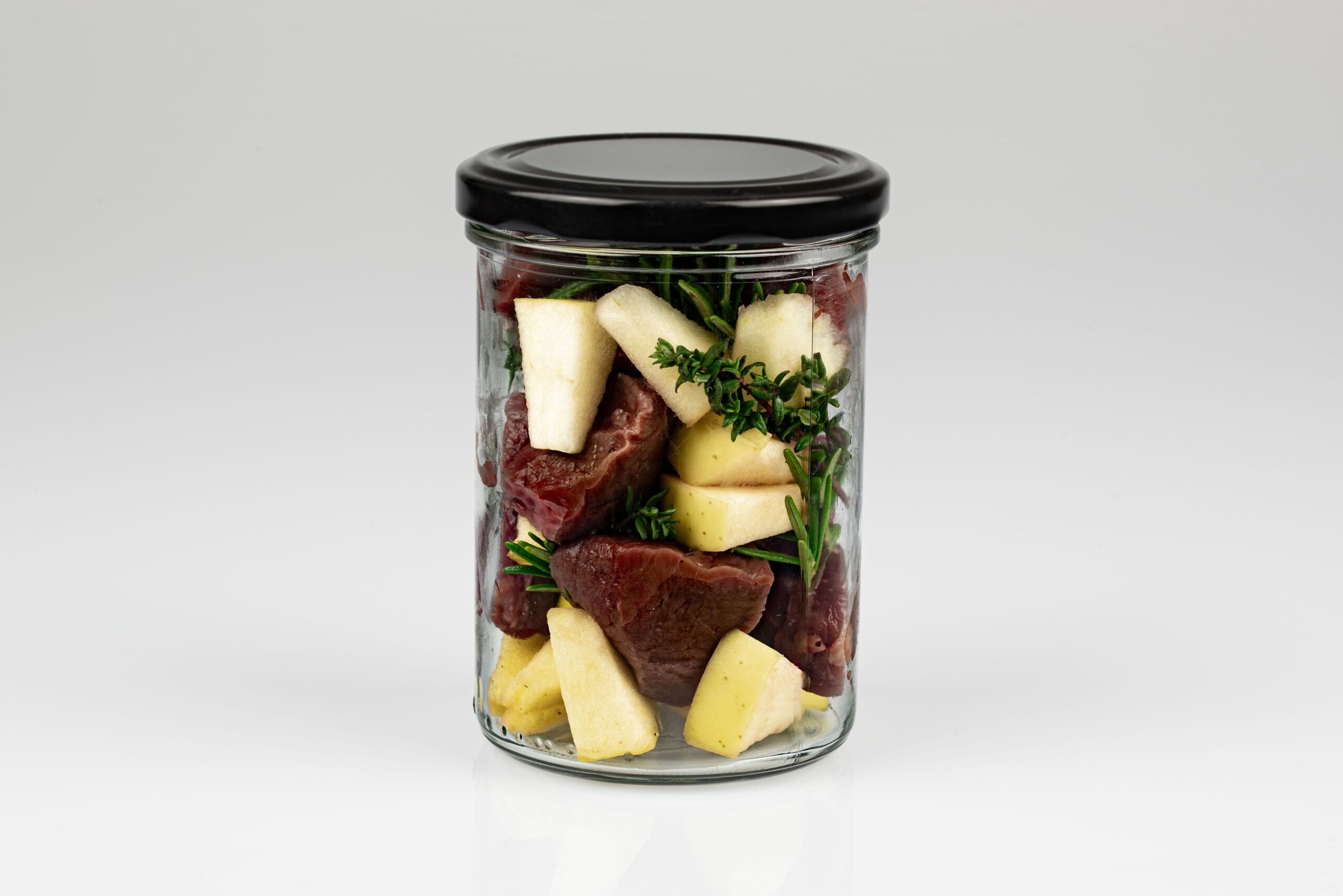 Ragout with beef and apples - Image 2