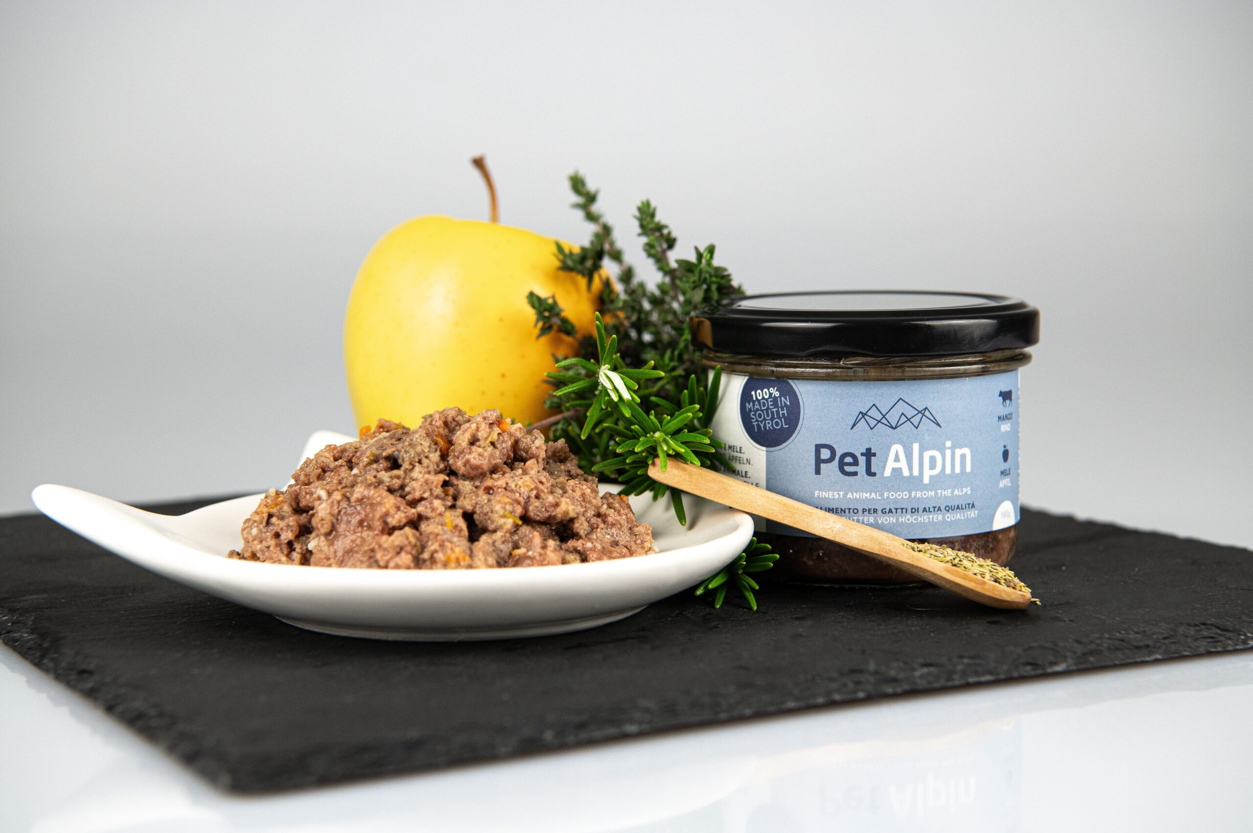 Ragout with beef and apples - Image 4